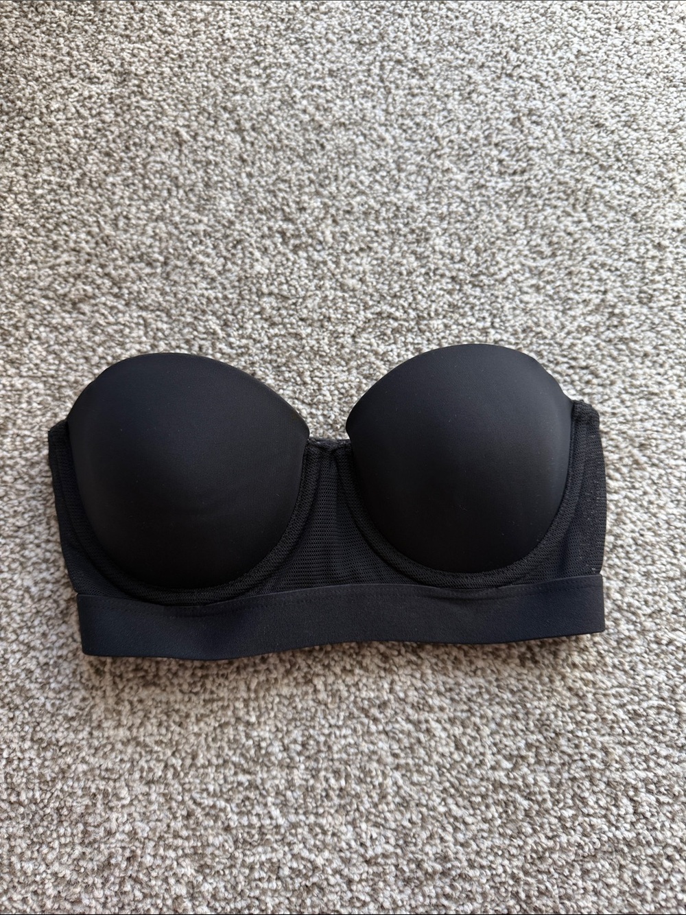 NWOT Black Strapless Bra